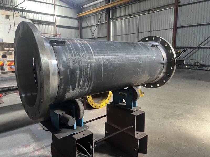Galvanised ducting with flanged ends